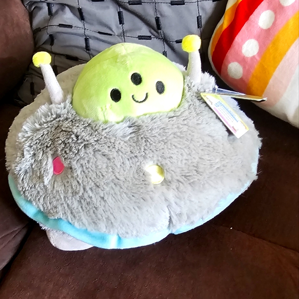 Mini Squishable UFO